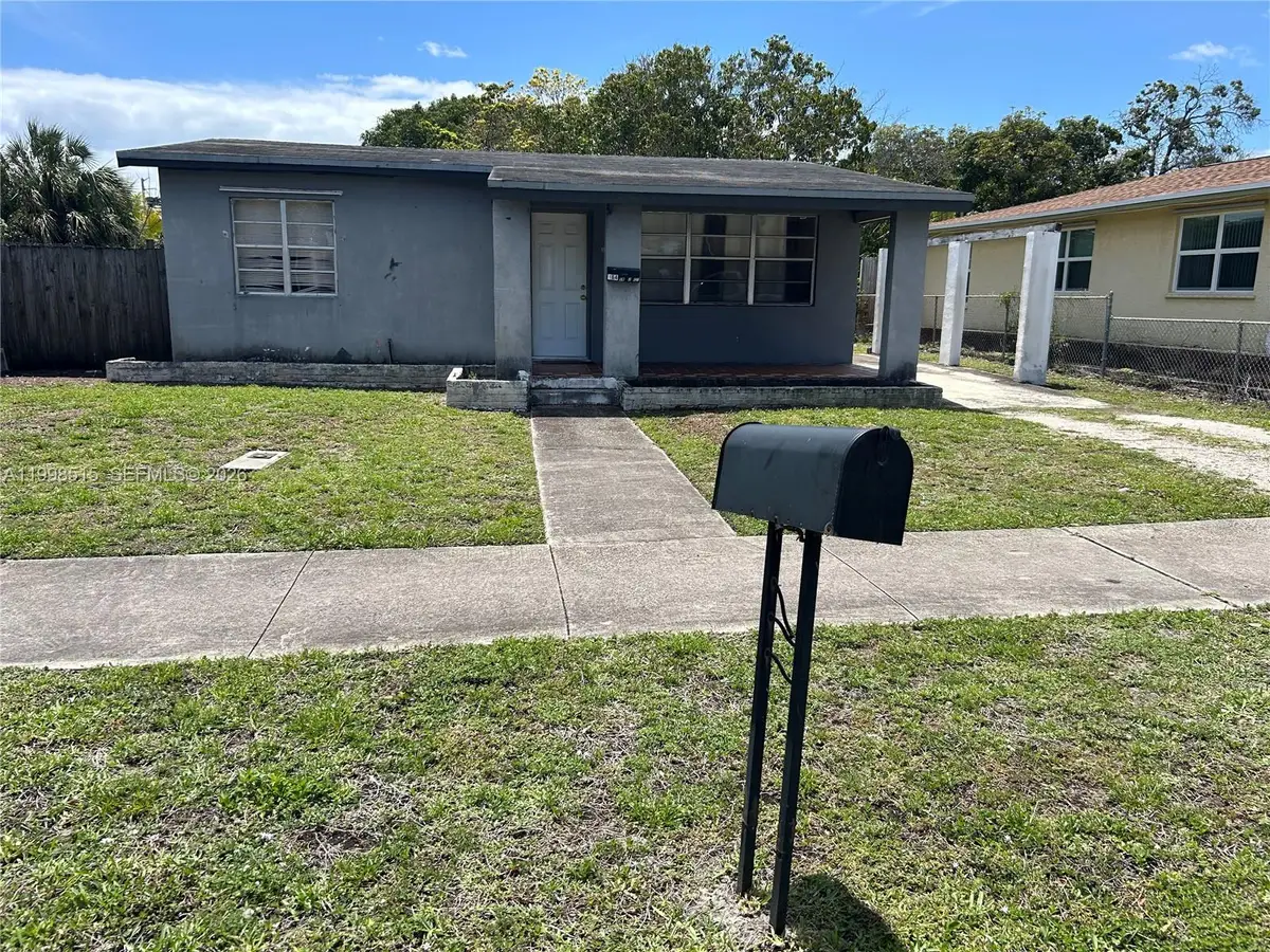 164 SW 2nd Ct, Deerfield Beach, FL 33441 - #1