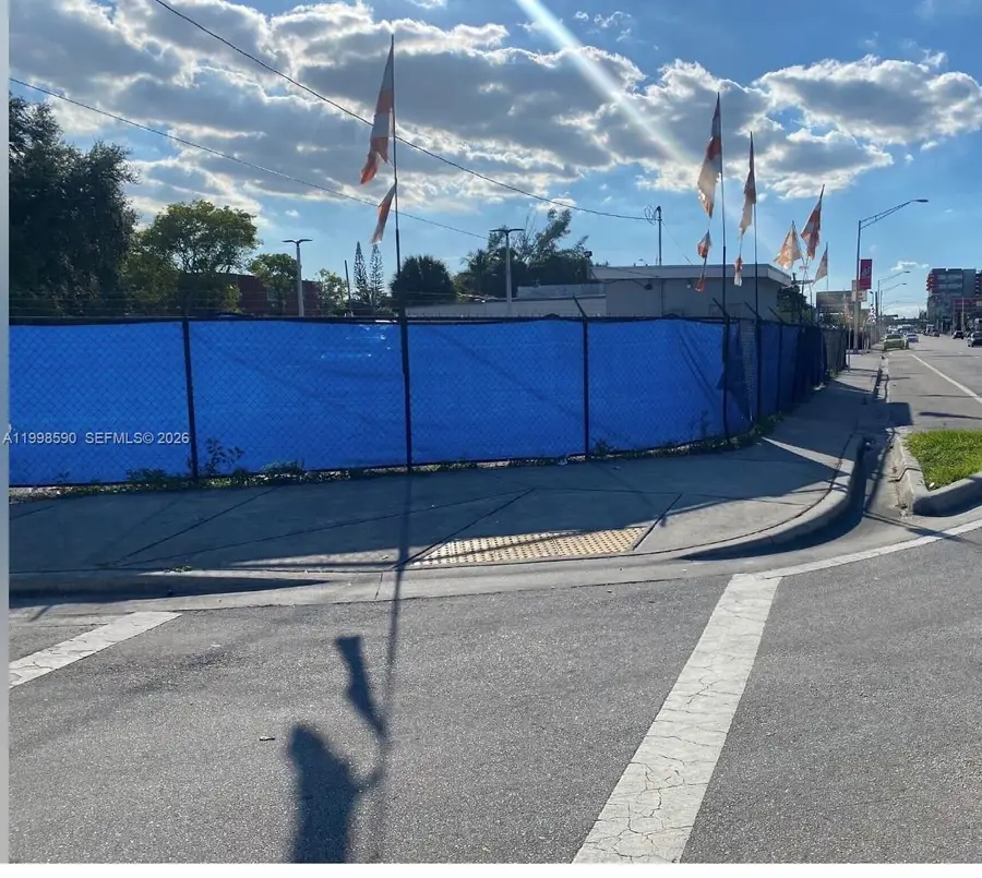 300 NW 79th St, Miami, FL 33150 - #3