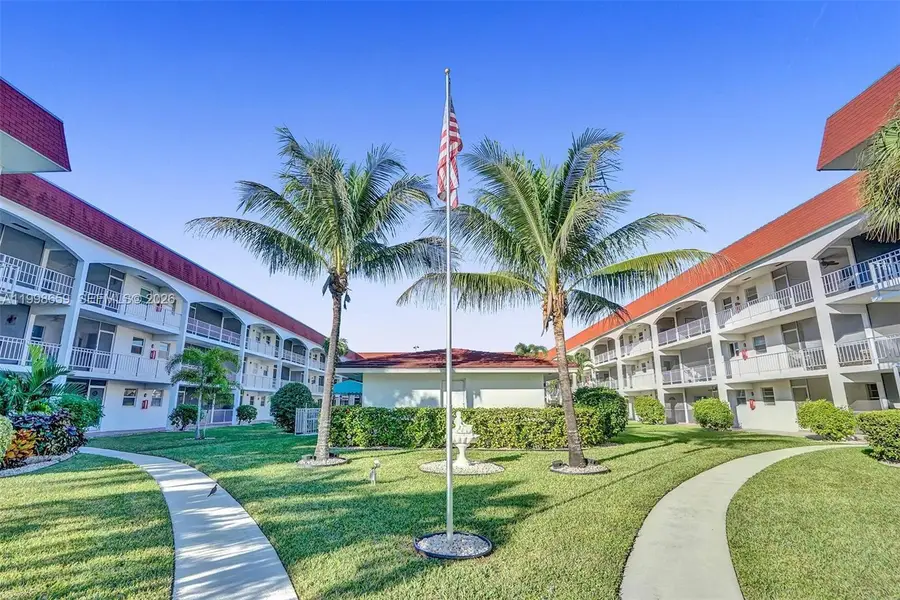 580 Egret Dr #212, Hallandale Beach, FL 33009 - #2