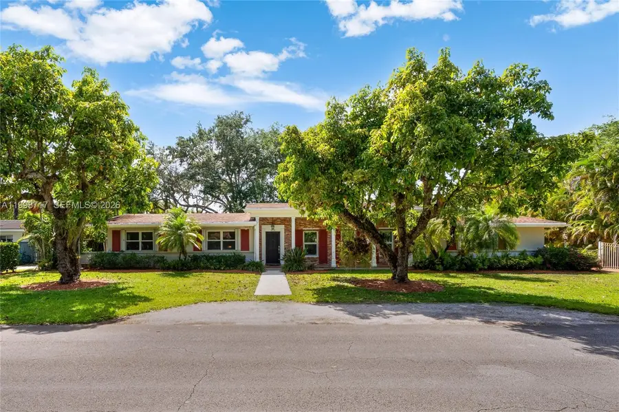 9830 SW 69th Ave, Pinecrest, FL 33156 - #2