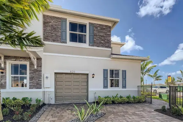 823 SE 17th St, Homestead, FL 33034