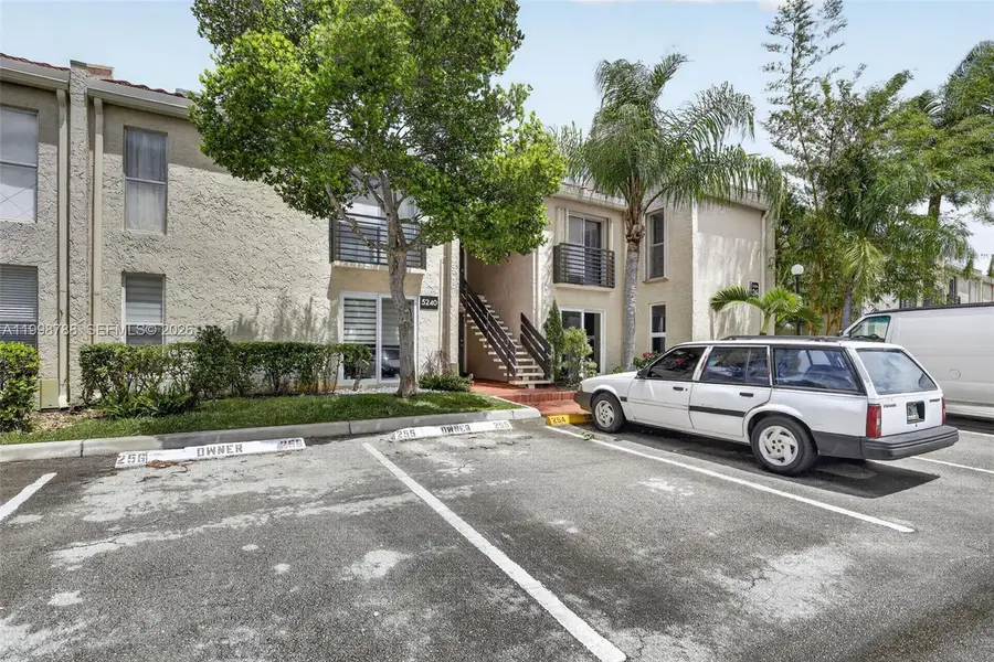 5240 NE 6th Ave #H26, Oakland Park, FL 33334 - #2
