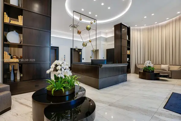 275 Giralda Ave #6E, Coral Gables, FL 33134