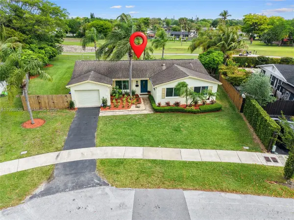 10325 SW 102nd Ct, Miami, FL 33176