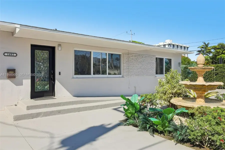 1682 NE 124th Ln, North Miami, FL 33181 - #2