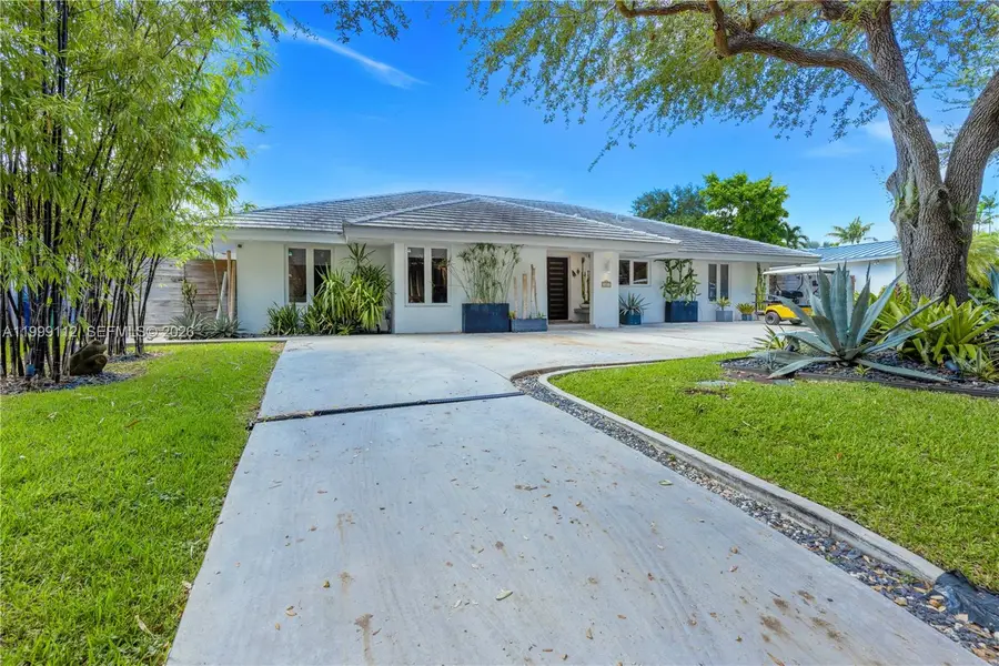 524 Warren Ln, Key Biscayne, FL 33149 - #2