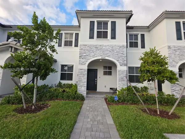 29277 SW 163rd Ct, Homestead, FL 33033