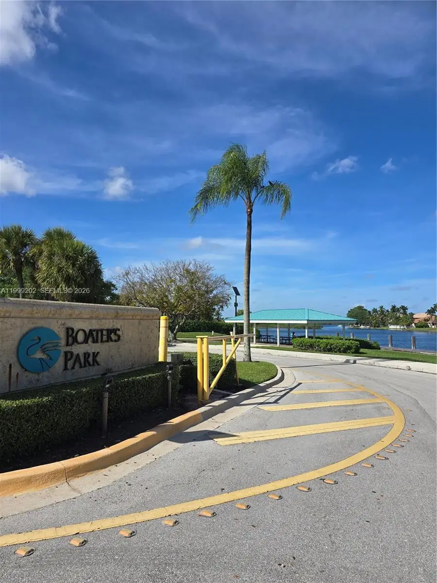 18341 NW 10th St, Pembroke Pines, FL 33029 - #3