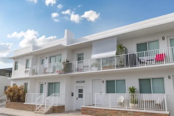 505 74th St #6B, Miami Beach, FL 33141