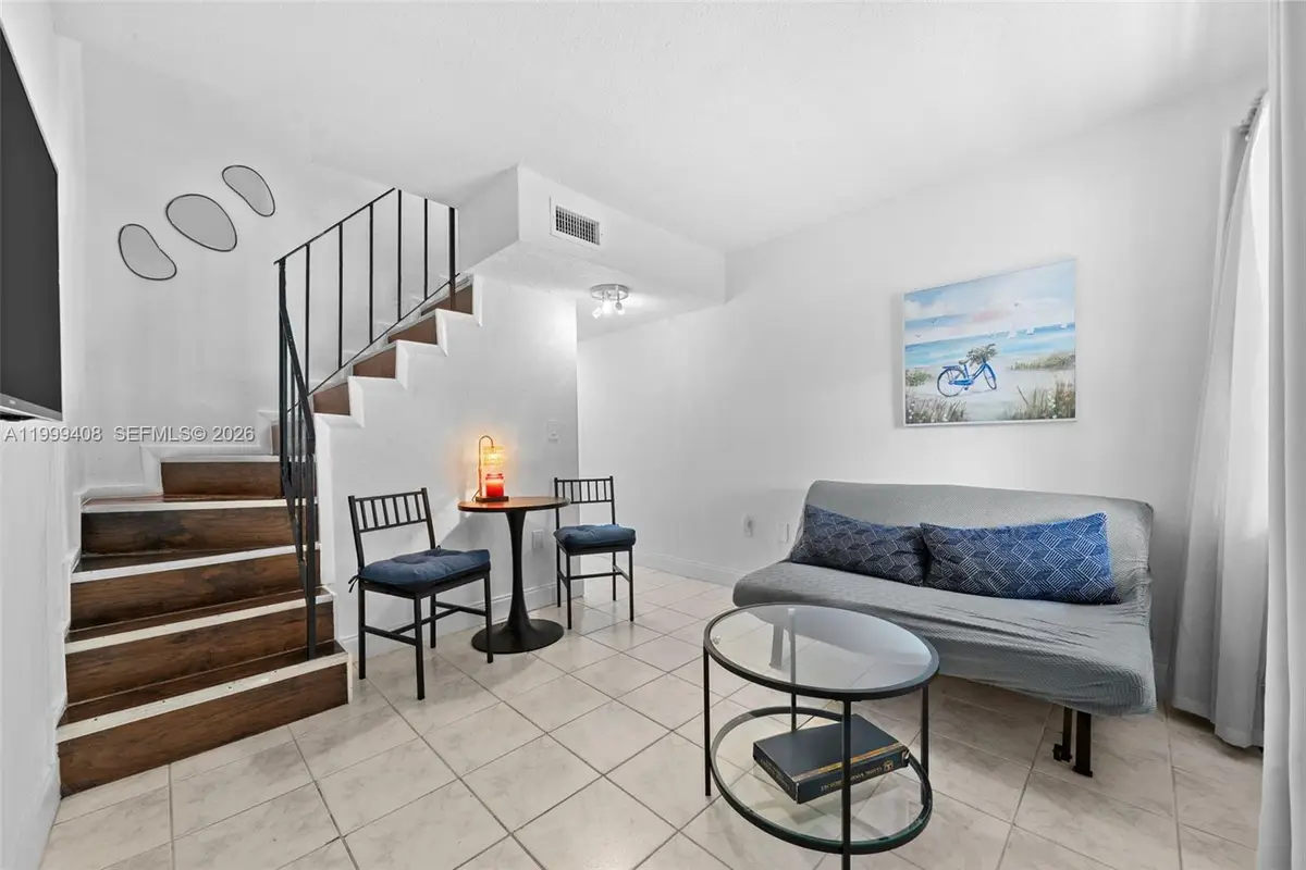 515 SW 3rd St #6, Miami, FL 33130 - #1