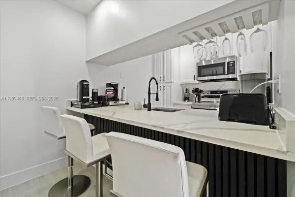 3627 Cocoplum Cir #34114, Coconut Creek, FL 33063