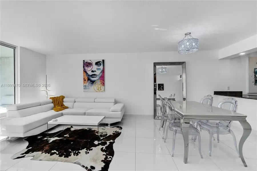 1200 Brickell Bay Dr #2017, Miami, FL 33131 - #2