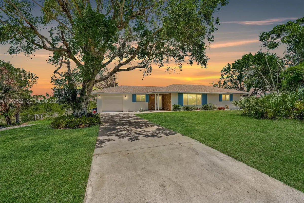 9125 SE Karin St, Hobe Sound, FL 33455 - #1