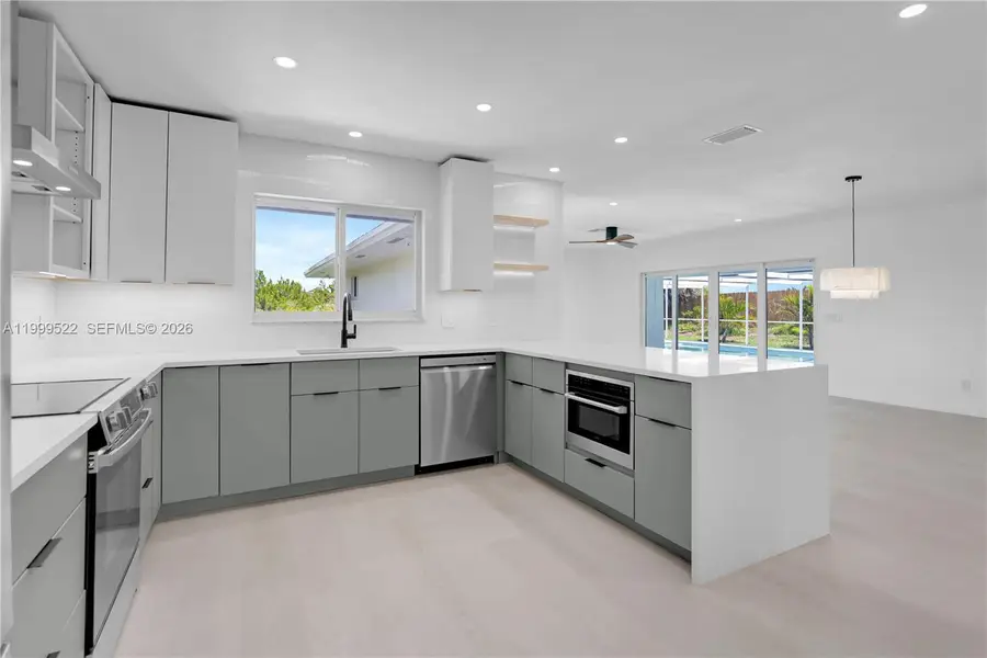 9125 SE Karin St, Hobe Sound, FL 33455 - #2