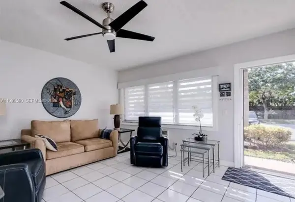 1012 SW 11th St #7N, Hallandale Beach, FL 33009