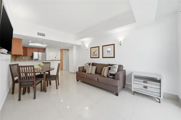 2951 S Bayshore Dr #1111, Miami, FL 33133