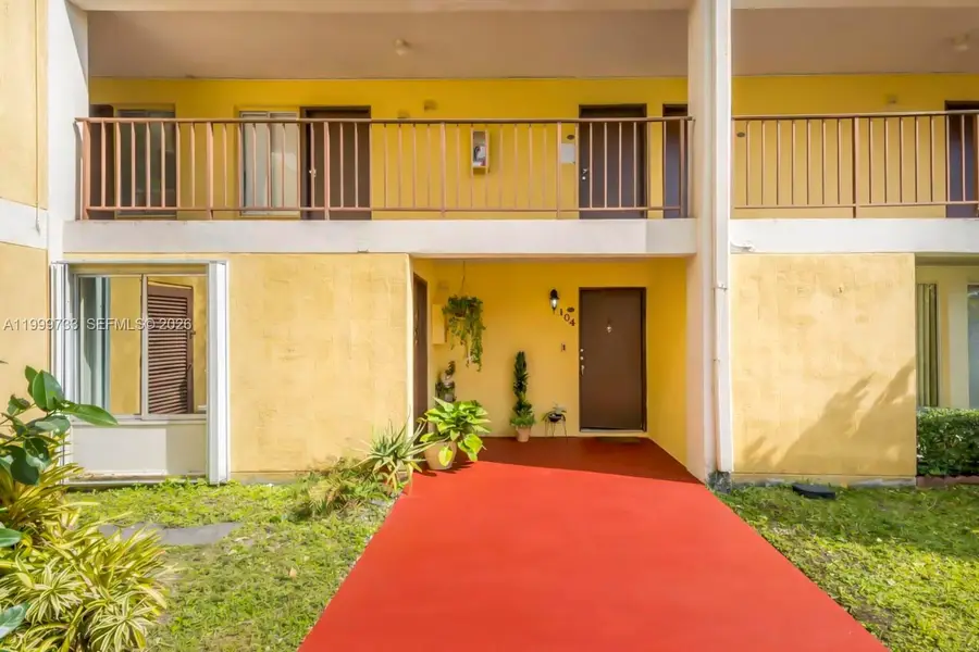 9210 Fontainebleau Blvd #104, Miami, FL 33172 - #3
