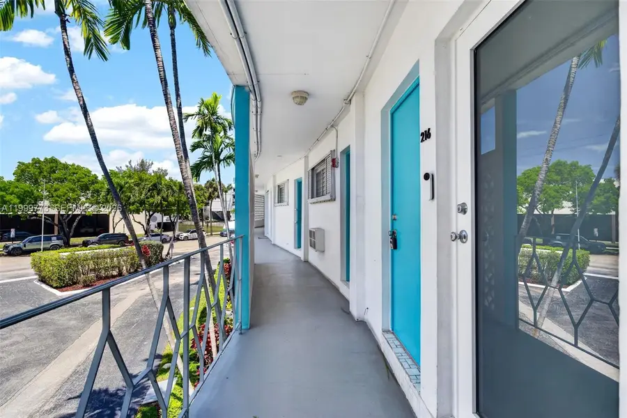 2500 Diana Dr #216, Hallandale Beach, FL 33009 - #2