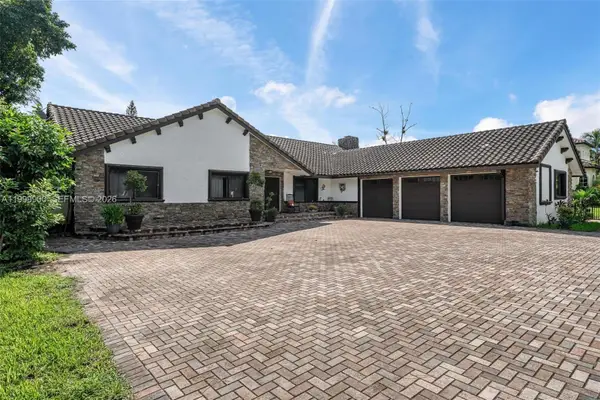 6252 NW 65th Ter, Parkland, FL 33067