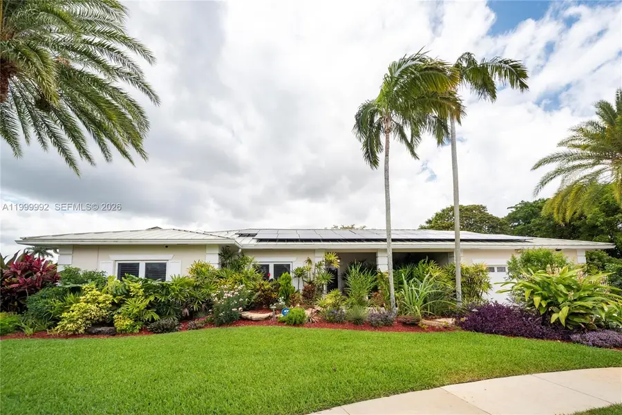 16751 Waters Edge Dr, Weston, FL 33326 - #2