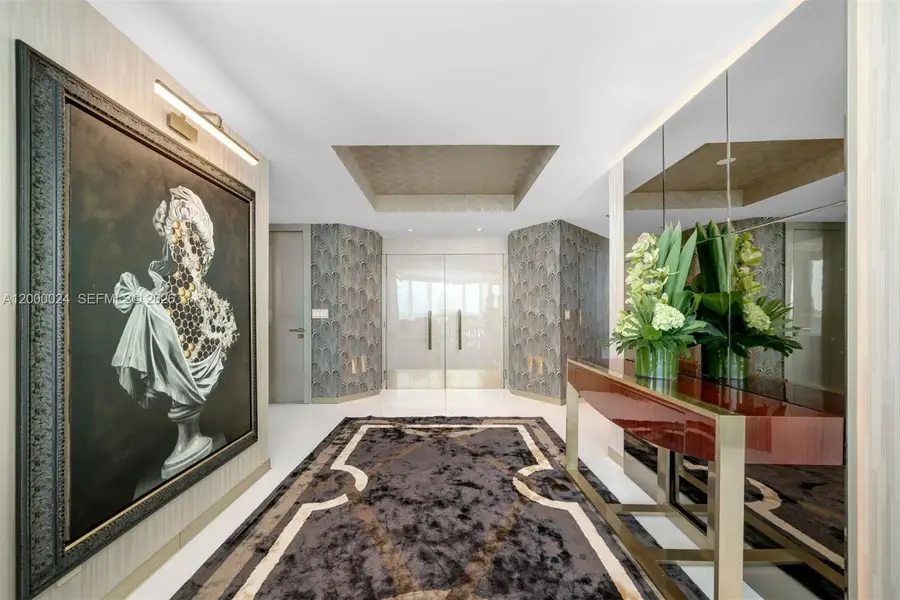 300 S Pointe Dr #1501, Miami Beach, FL 33139 - #3