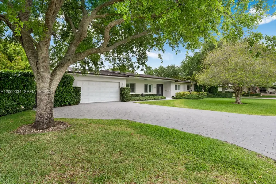 9511 SW 93rd St, Miami, FL 33176 - #2