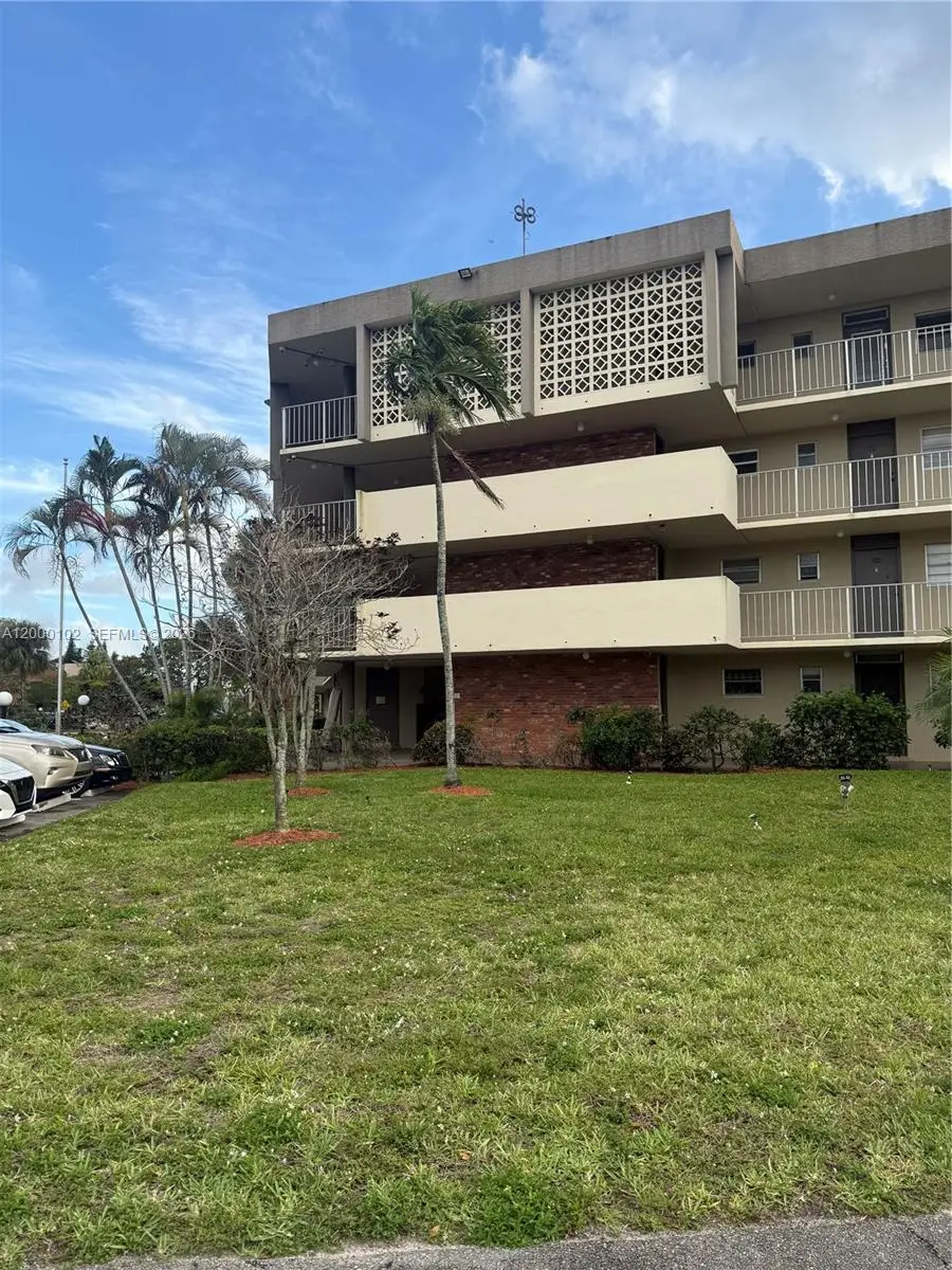 3091 NW 46th Ave #205C, Lauderdale Lakes, FL 33313 - #2