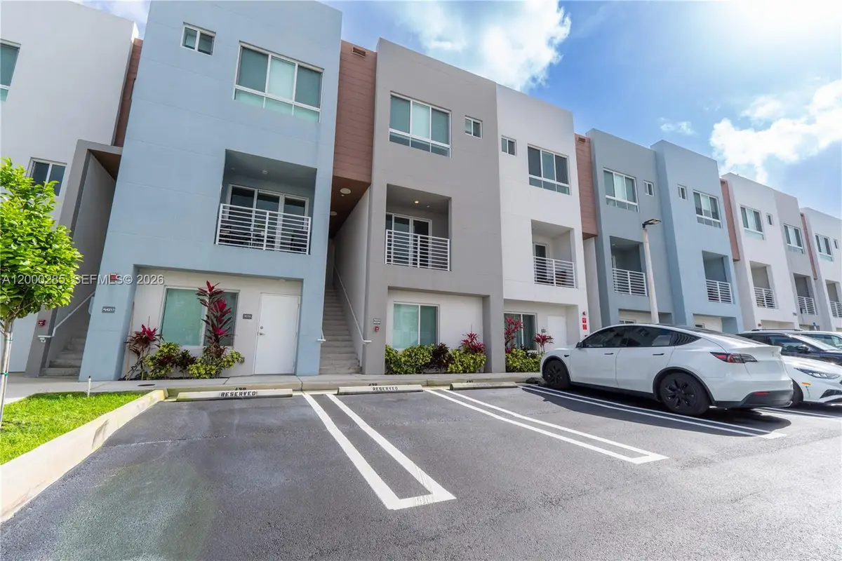 2505 NE 193rd St #4215, Miami, FL 33180 - #1