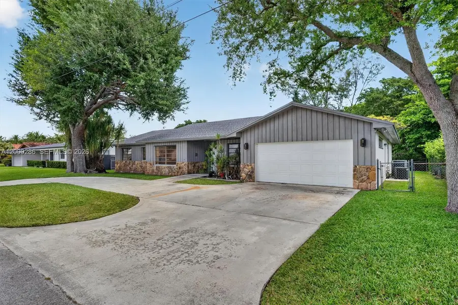 7009 SW 66th Ave, South Miami, FL 33143 - #3