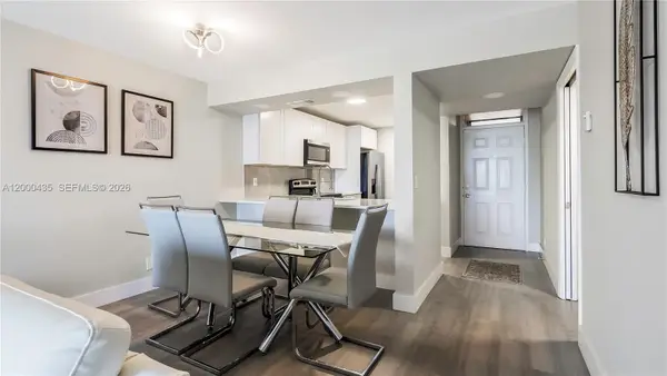 6231 Coral Lake Dr #307, Margate, FL 33063