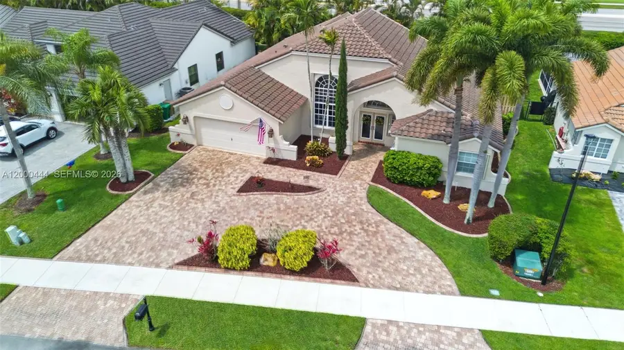 3563 W Tree Tops Ct, Davie, FL 33328 - #2