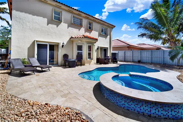 2064 NE 35th Ave, Homestead, FL 33033