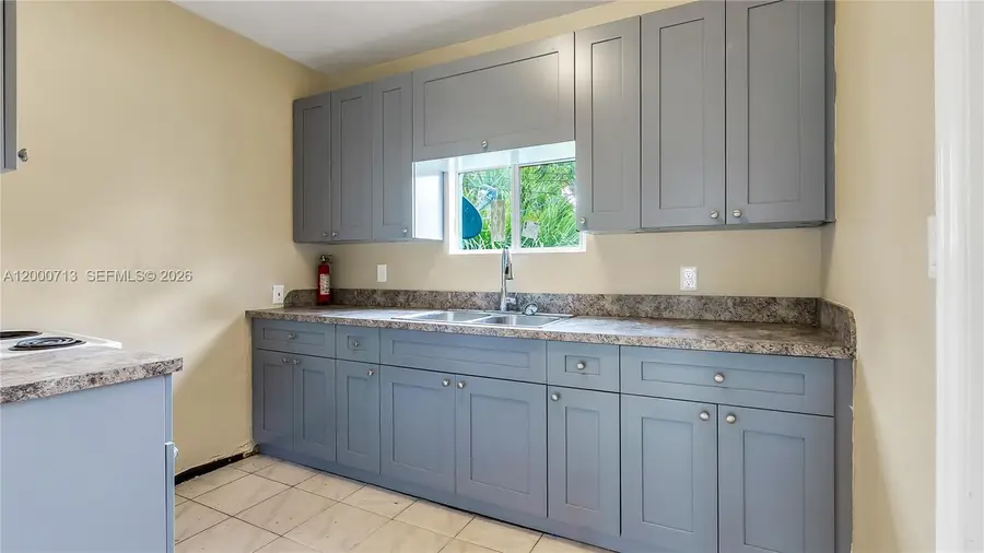 128 NE 7th St, Pompano Beach, FL 33060 - #2
