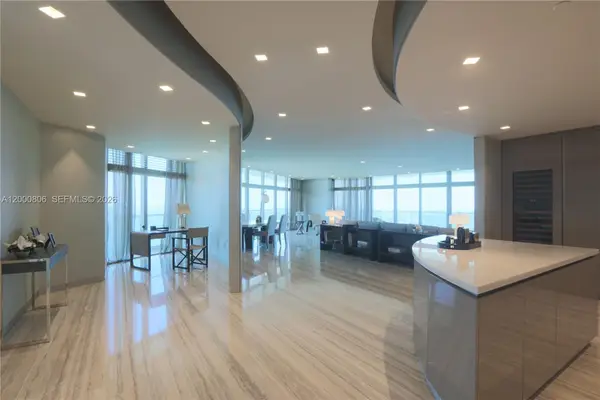 18975 Collins Ave #4800, Sunny Isles Beach, FL 33160