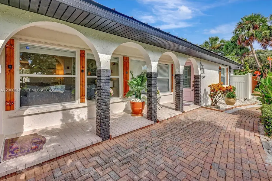 1505 Coral Ave, Vero Beach, FL 32963 - #2
