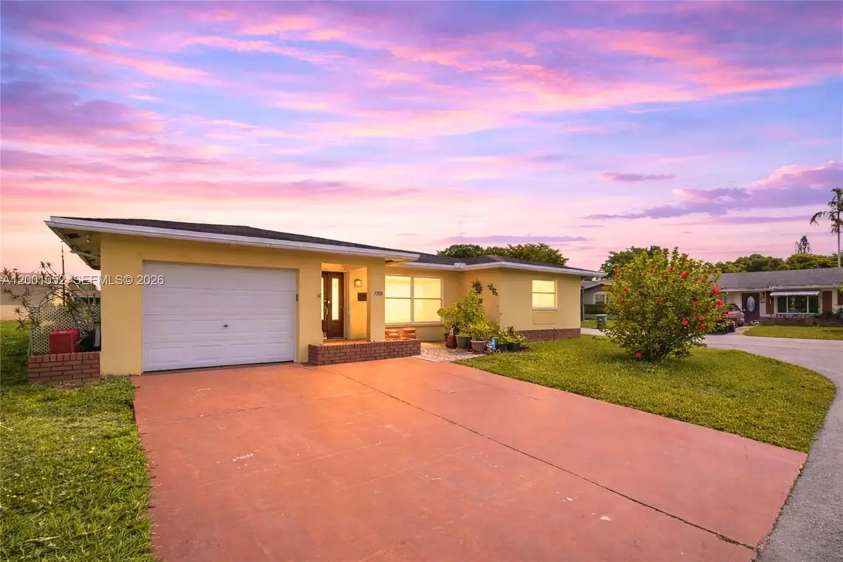7301 NW 57th Pl, Tamarac, FL 33321 - #1