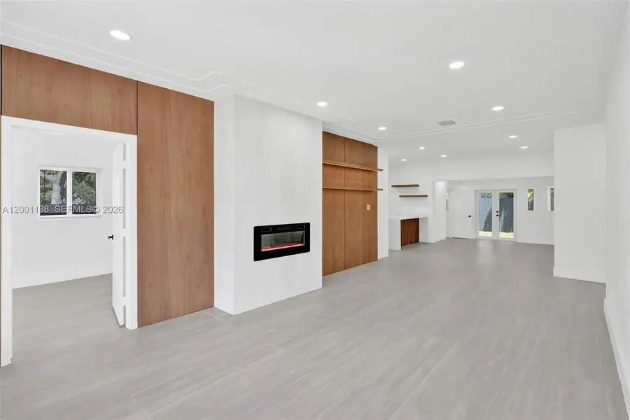 633 NE 70th St, Miami, FL 33138 - #2