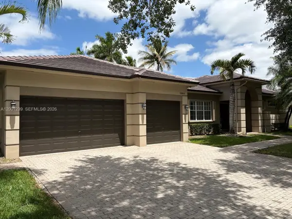 13805 SW 41st St, Davie, FL 33330