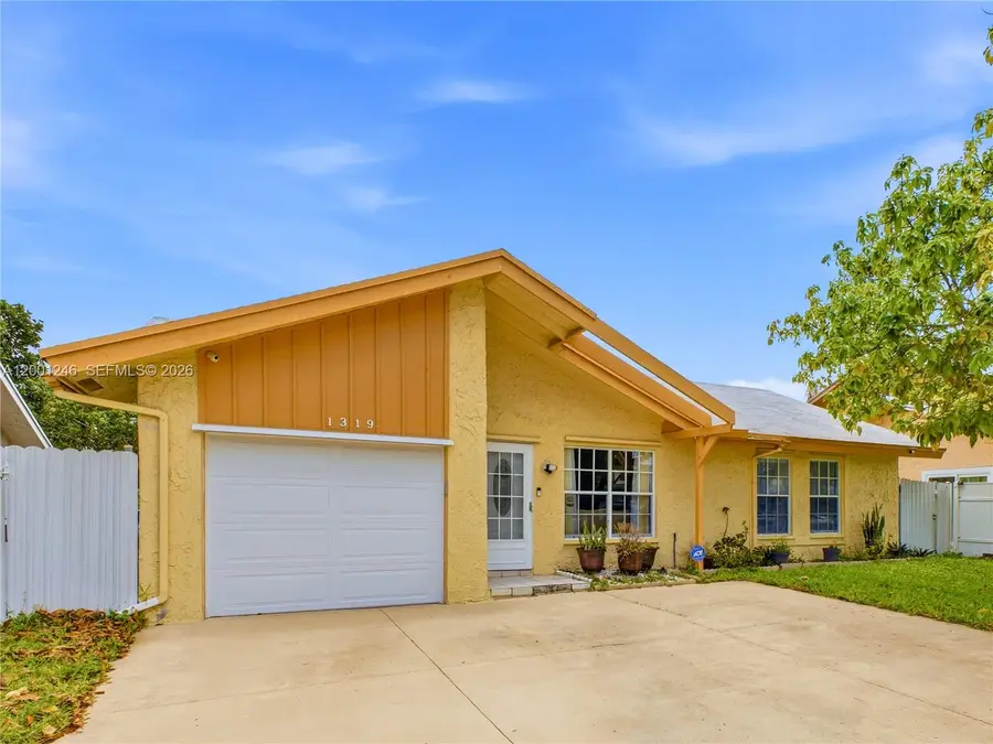 1319 SW 74th Ave, North Lauderdale, FL 33068 - #3