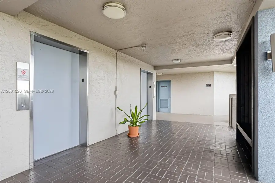 1001 Colony Point Cir #503, Pembroke Pines, FL 33026 - #3