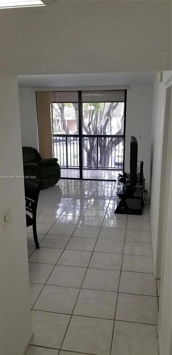 14201 N Kendall Dr #212-D, Miami, FL 33186 - #1