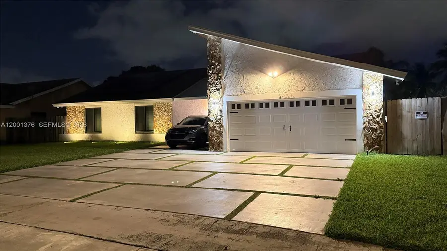 5421 NW 84th Ave, Lauderhill, FL 33351 - #3