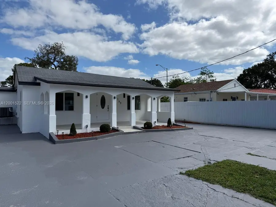3169 NW 102nd St, Miami, FL 33147 - #2