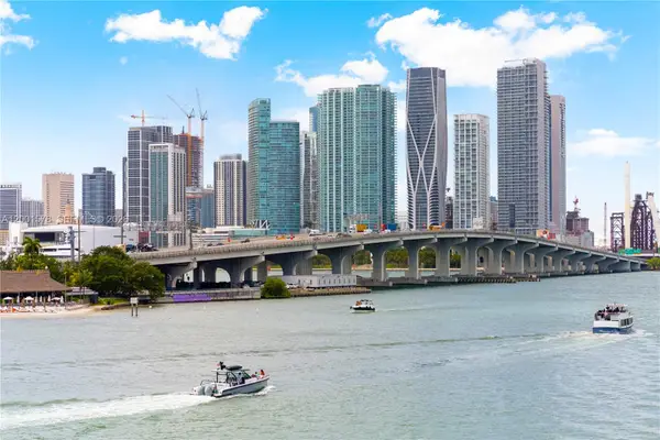 1000 Venetian Way #408, Miami, FL 33139