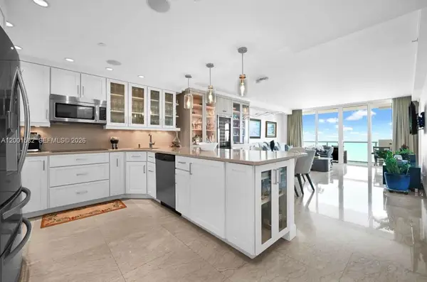 5601 Collins Ave #903, Miami Beach, FL 33140