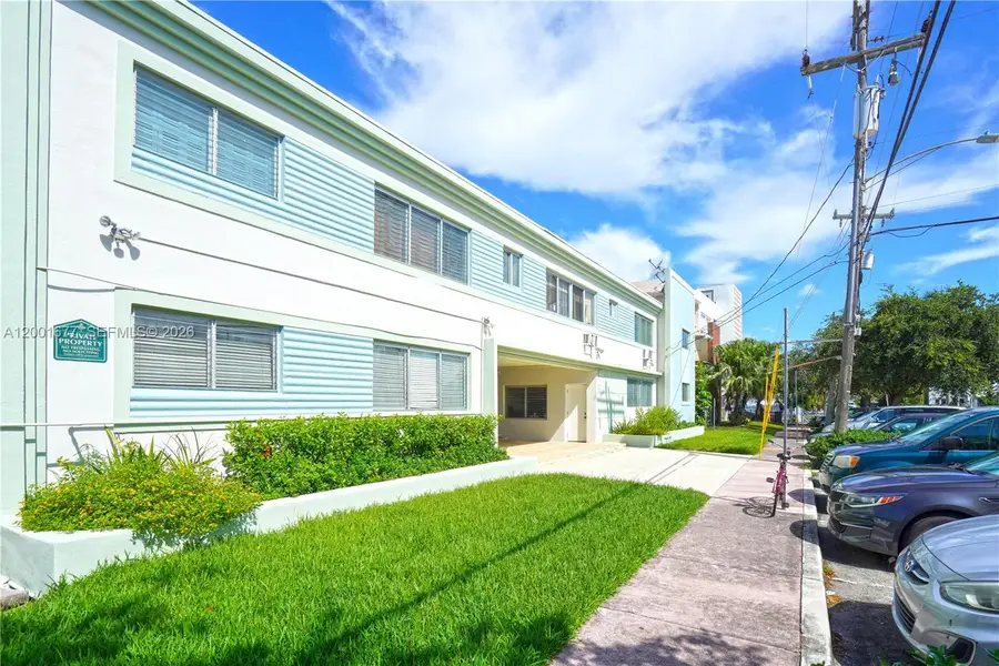 2250 Bay Dr #4, Miami Beach, FL 33141 - #2