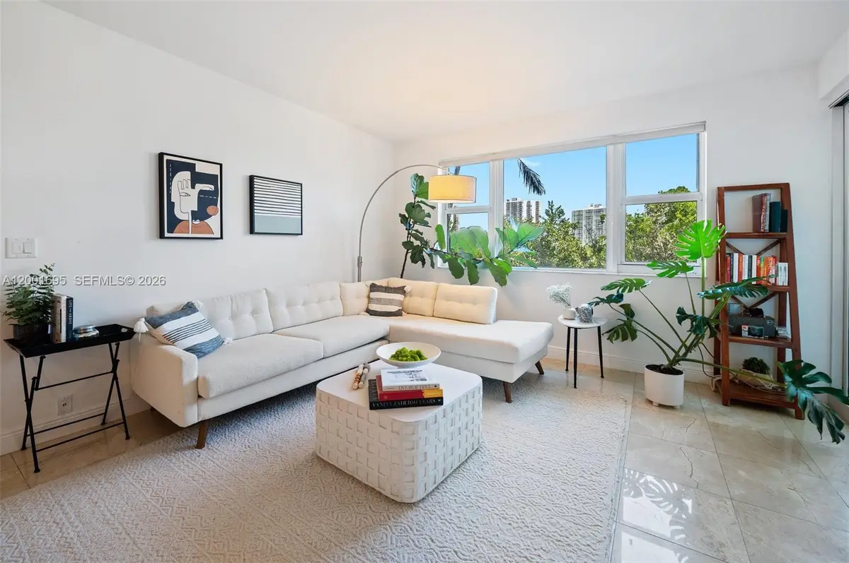 20000 E Country Club Dr #314, Aventura, FL 33180 - #1