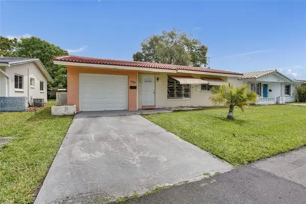 5712 NW 66th Ave, Tamarac, FL 33321