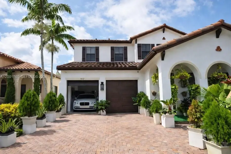 8537 NW 39th Ct, Cooper City, FL 33024 - #2