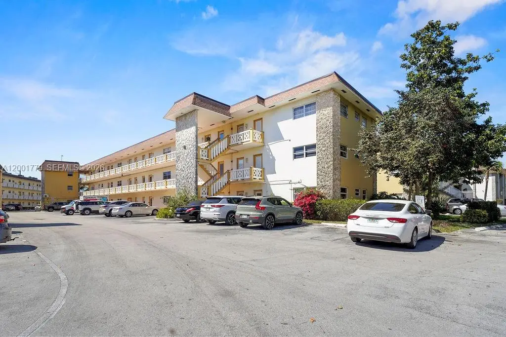 5121 W Oakland Park Blvd #109, Lauderdale Lakes, FL 33313 - #1